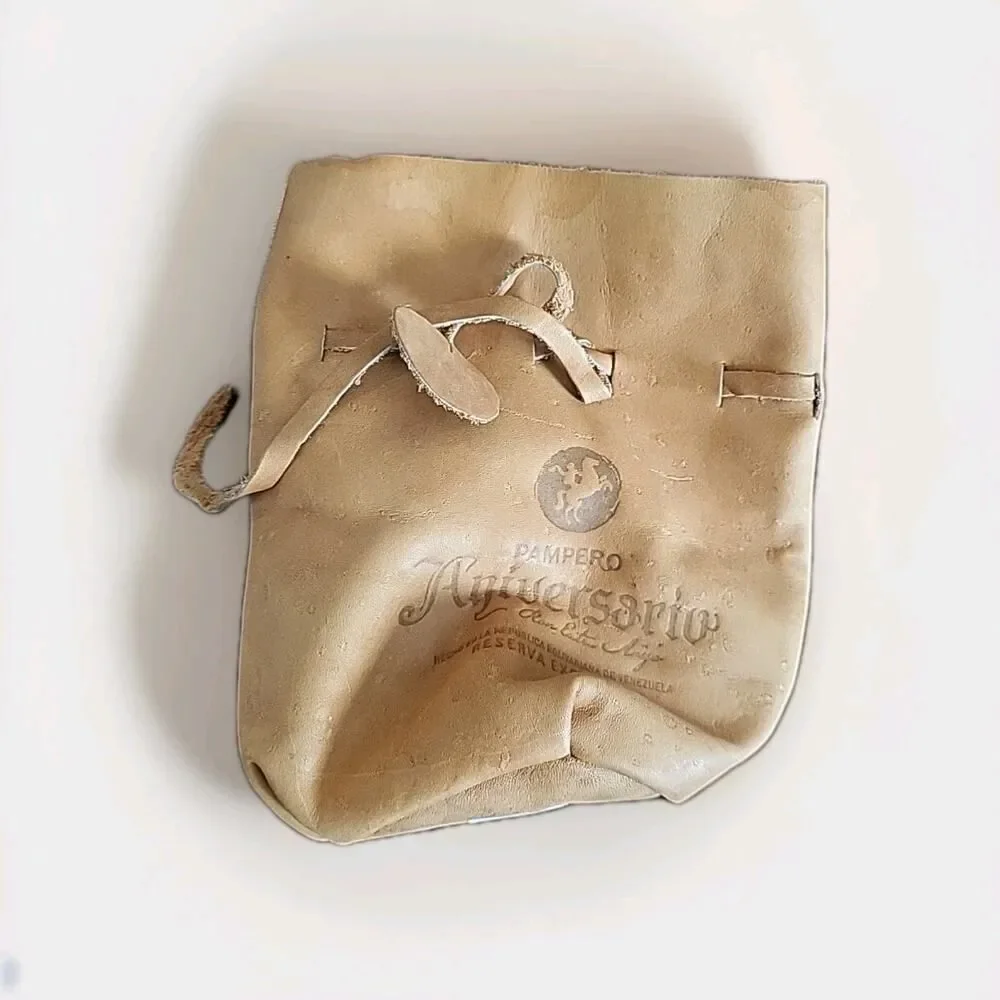 Pampero Aniversario Leather Bottle Bag Collectible Perfect Condition